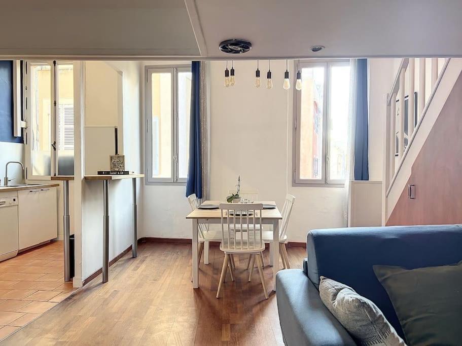 Apartment Charming Mezzanine - Historic District - Les Freres De La Loc'