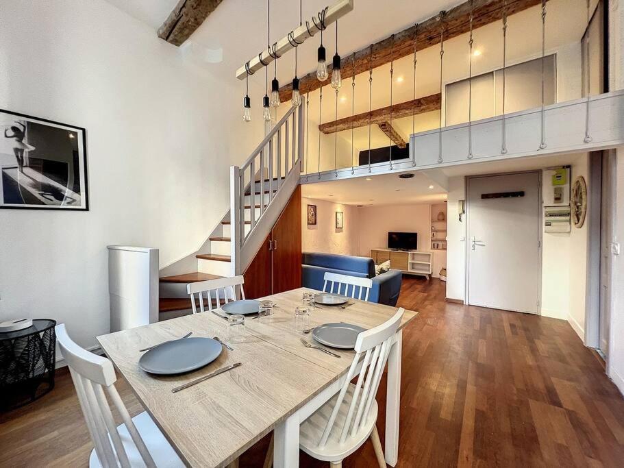 Charming Mezzanine - Historic District - Les Freres De La Loc'